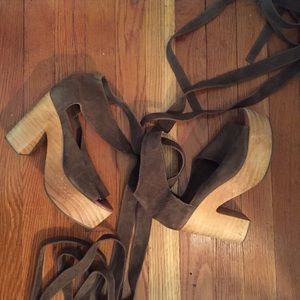 Free People diode platforms